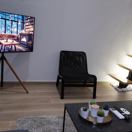 Cozyloft 2 Apartment พาทรา ภายนอก รูปภาพ