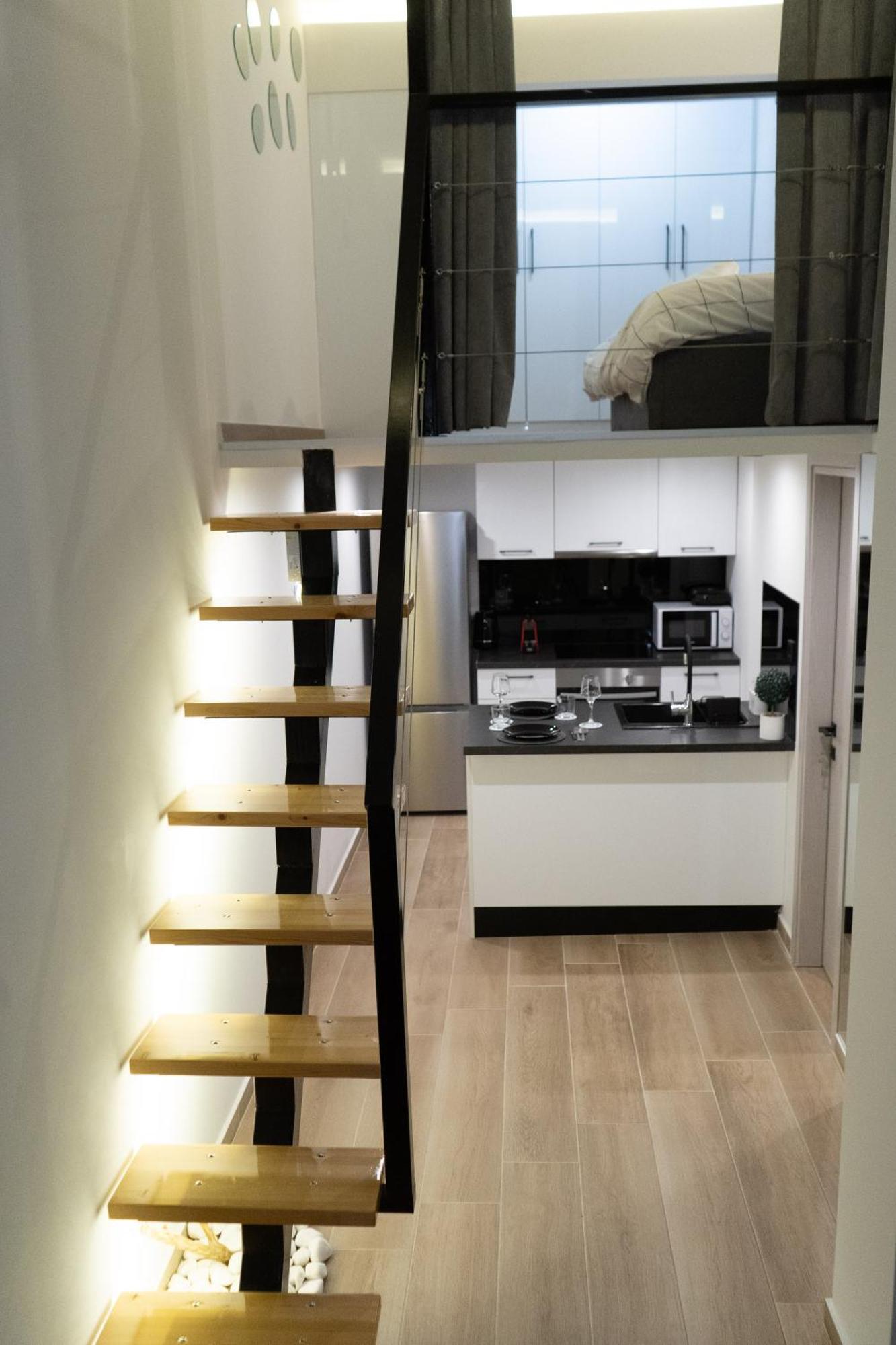 Cozyloft 2 Apartment พาทรา ภายนอก รูปภาพ