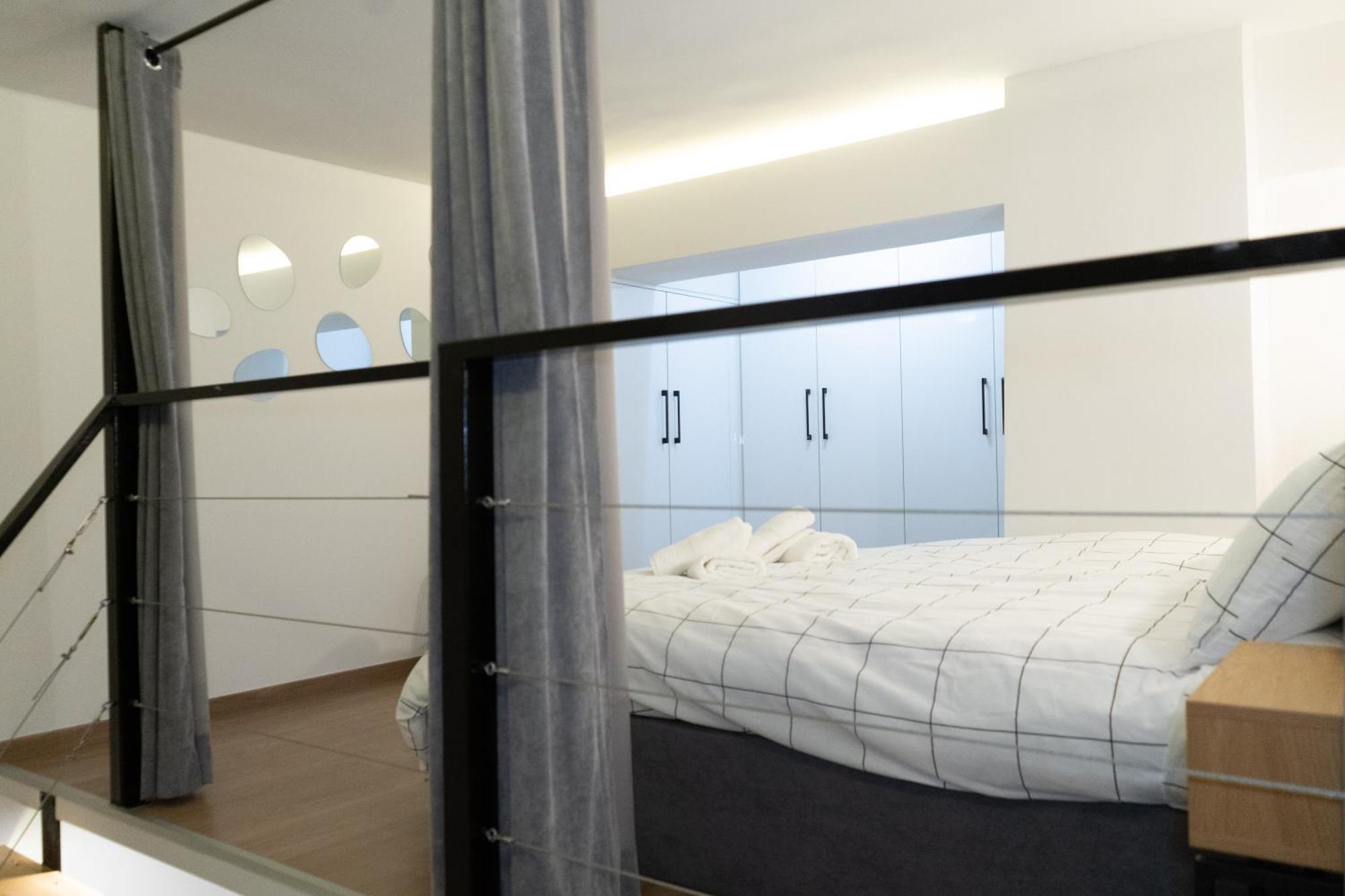 Cozyloft 2 Apartment พาทรา ภายนอก รูปภาพ