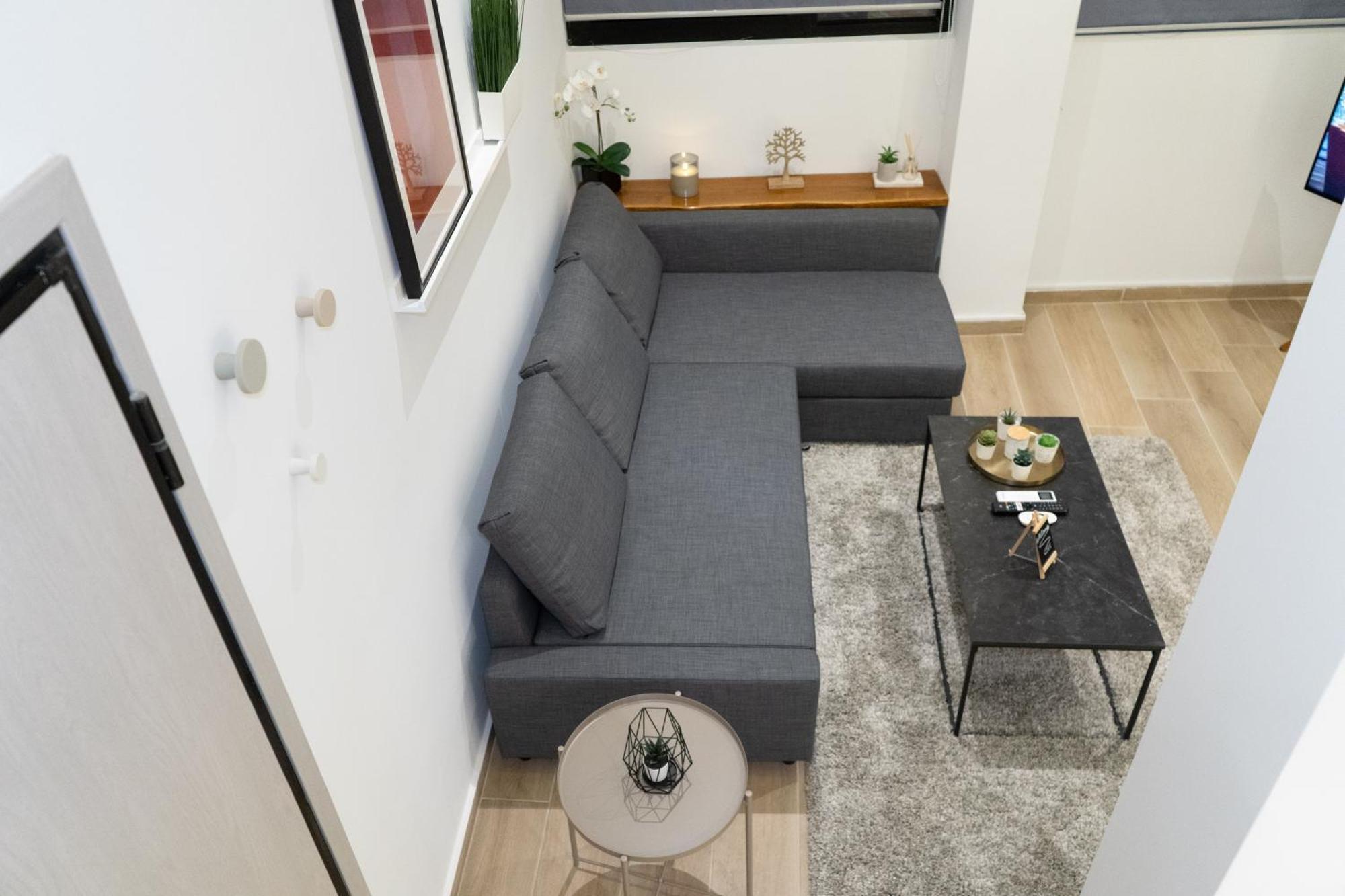Cozyloft 2 Apartment พาทรา ภายนอก รูปภาพ